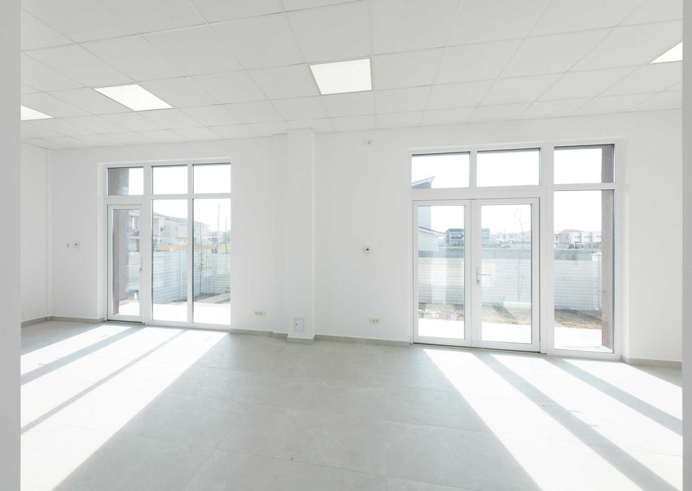 Spațiu comercial de închiriat în Dumbrăvița