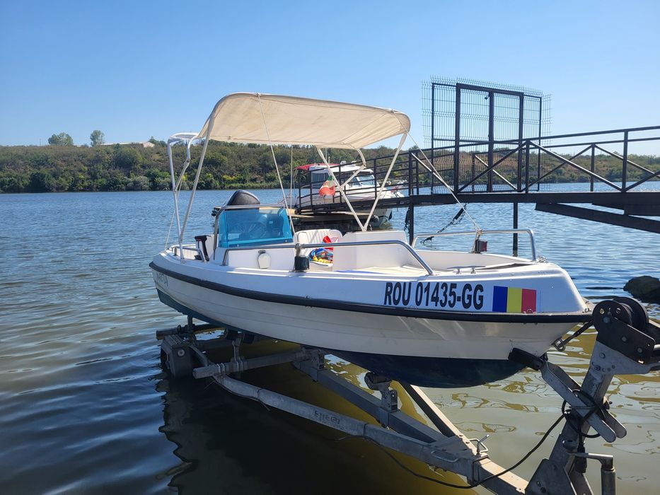 Vând barcă Rio Open+peridoc+motor