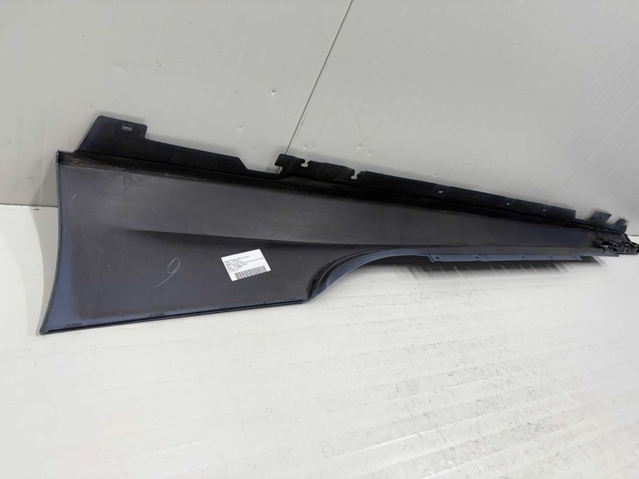 Десен праг БМВ 8 серия Г14 Г15 М8 Ф91 Ф92 BMW G14 G15 M8 F91 F92