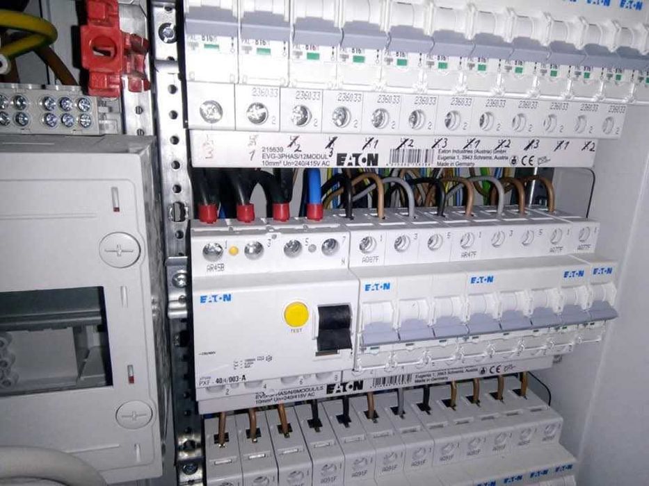 Reparații calculatoare | Service IT & electrice | CAT TECH SERVICE