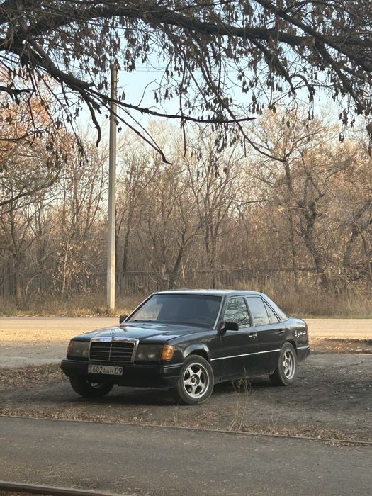 Мерседес w124 e200