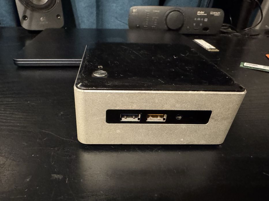 intel NUC i3 ddr4/M2