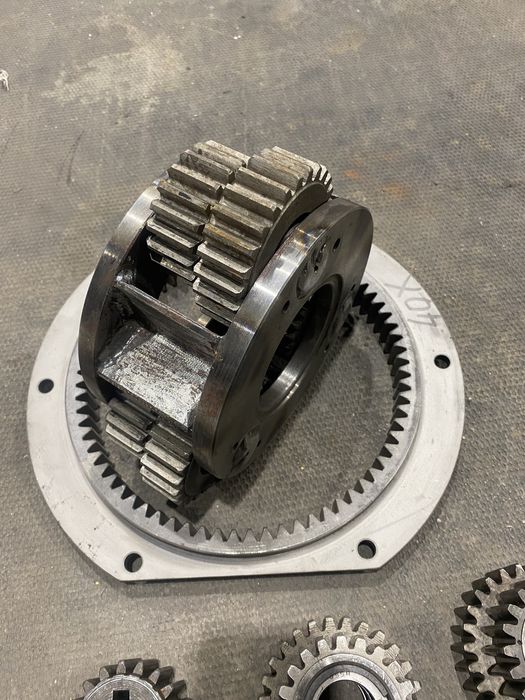 Редуктор БМК части