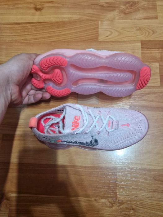 Adidași Vapormax Scorpion nou