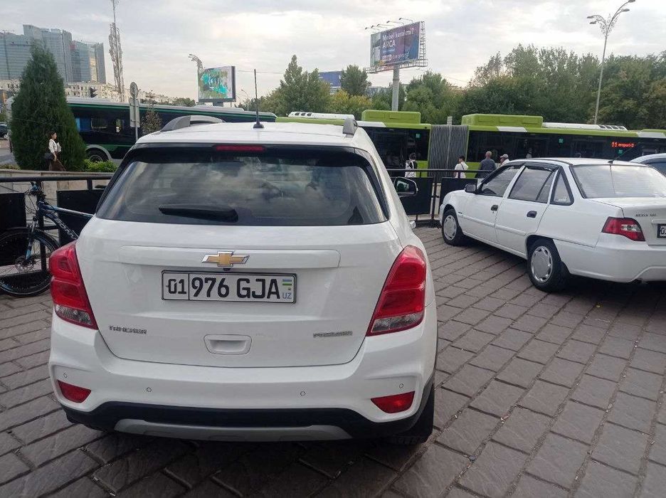 Сотилади TRACKET-1 LTZ PREMIER Автомат 2019г. кредитга хам банк оркали