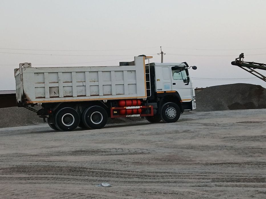 Самосвал Howo 2022