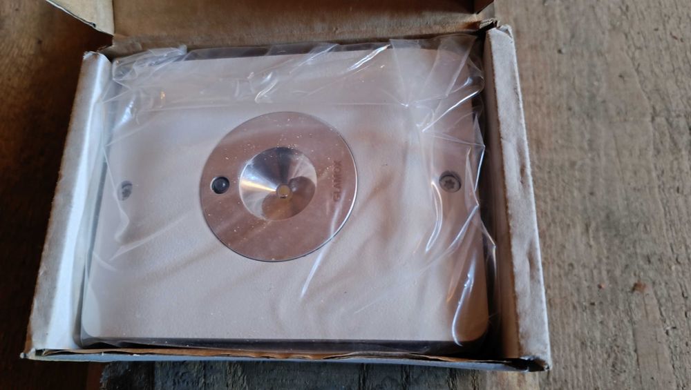 2 X Glamox E85113100. Emergency Lighting E85-S WB LED E3/S