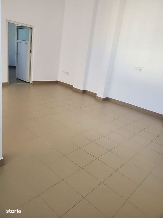 Spatiu Comercial cu vitrina 58 mp Stefan Cel Mare
