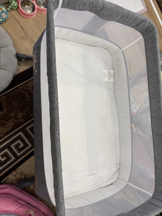 Бебешка кошара next to me-Cangaroo always together