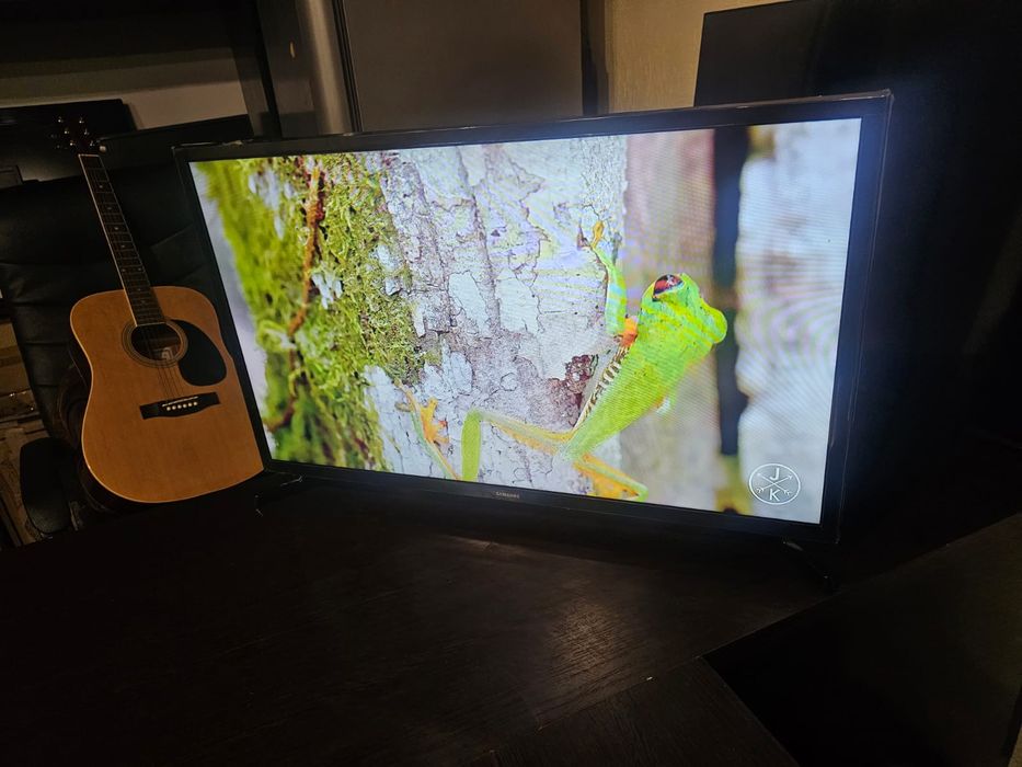 Телевизор leadbros 32дюйма смарт тв