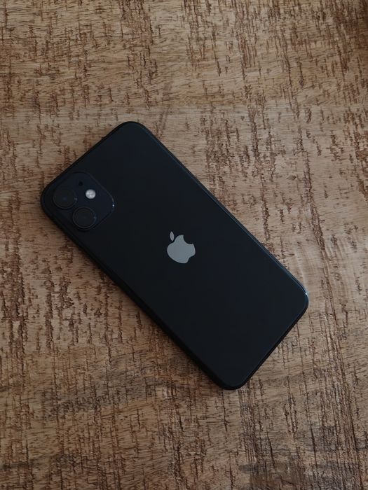 iPhone 11 negru utilizat
