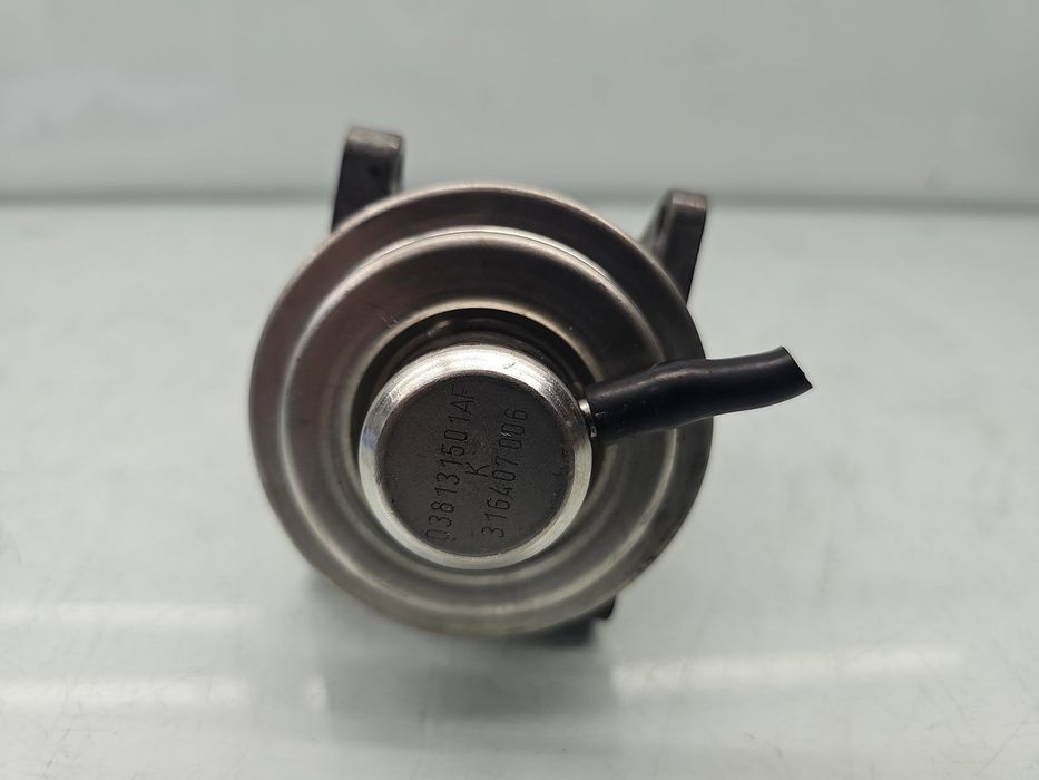 Supapa EGR Volkswagen Passat B6 (3C2) [Fabr 2005-2010] 038129637D 1.9