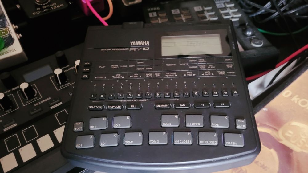 Drum Machine (drum machines)