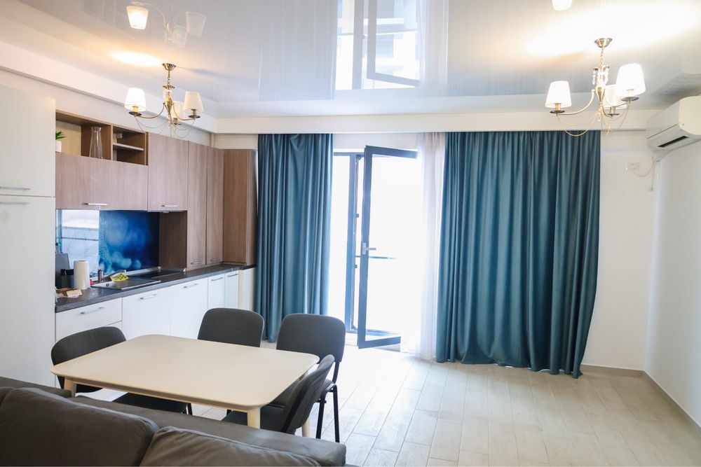 Cazare Apartament  de inchiriat Mamaia Nord /Loc de parcare / regim hotelier / 200 m de plaja / tv   aer conditionat / 4 persoane/ Astoria lake