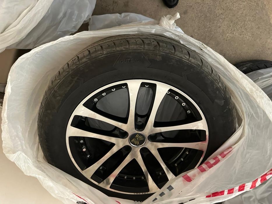 Продам диски с резиной