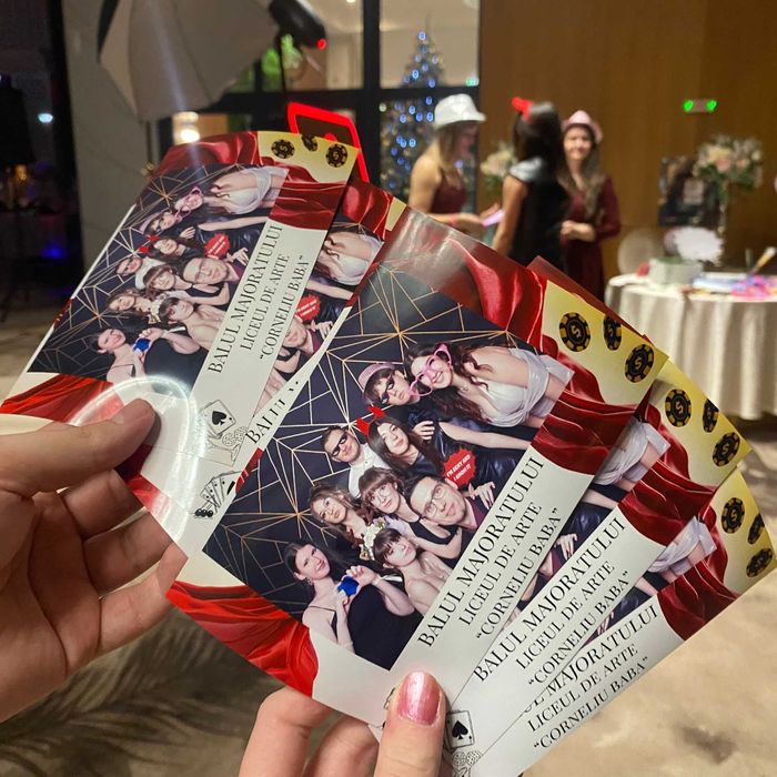 Oglindă Foto Magică & Cabină Foto - Închirieri pentru Nunți/Evenimente