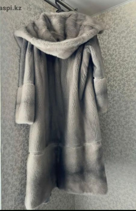 Продам Норковую шубу