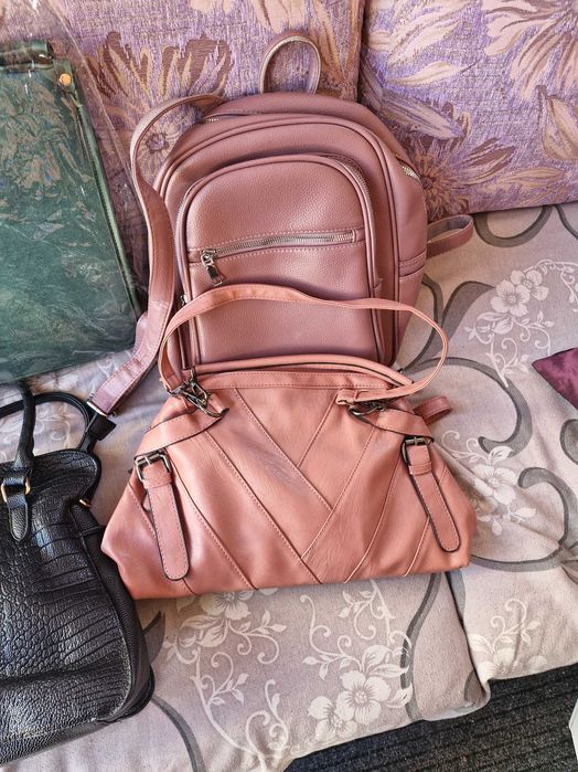 Продават се давски чанти