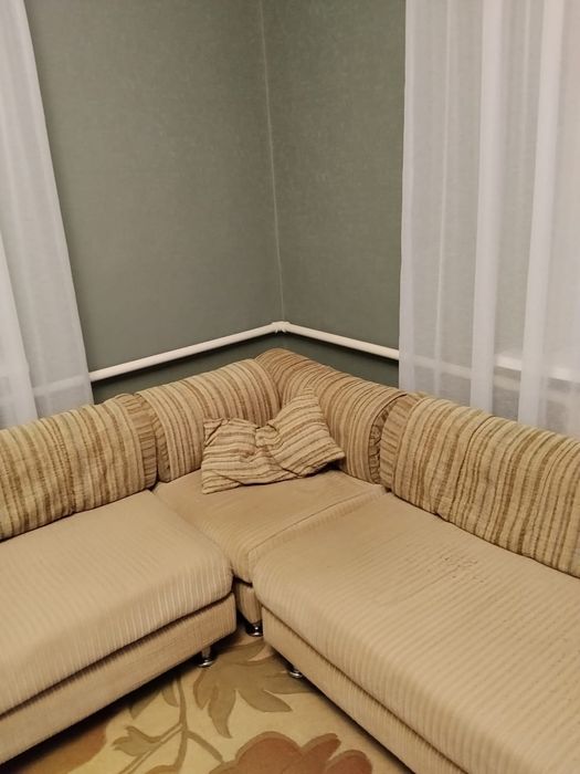 Диван мягкий уголок