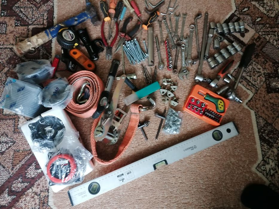 Инструменти цена 19. Евро