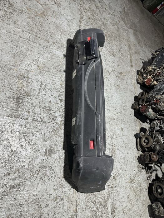 Задний бампер Jeep Cherokke  KJ