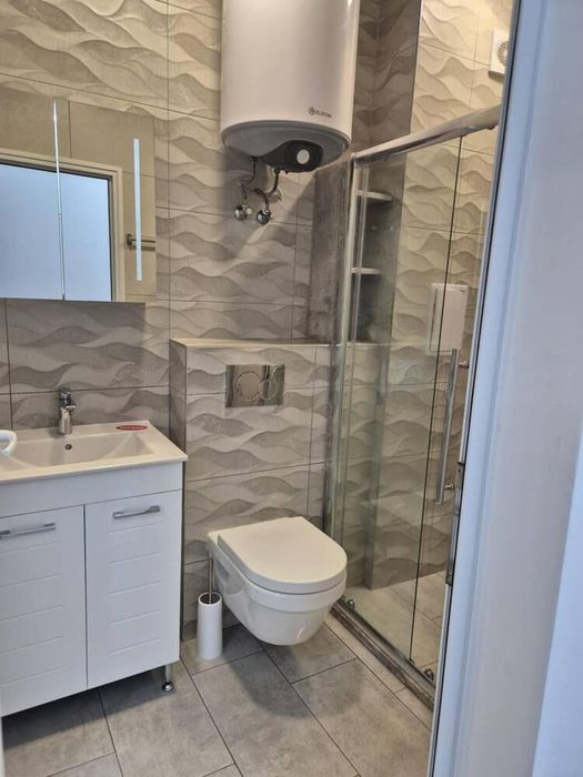 Дава се под наем Двустаен апартамент в Бургас, Изгрев - 64 кв.м за 510 € - Снимка #3