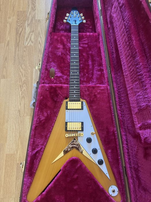 Epiphone Korina Flying V Inspired by Gibson Custom Shop 58