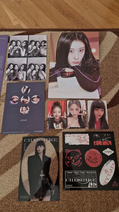 Cheshire - Itzy албум