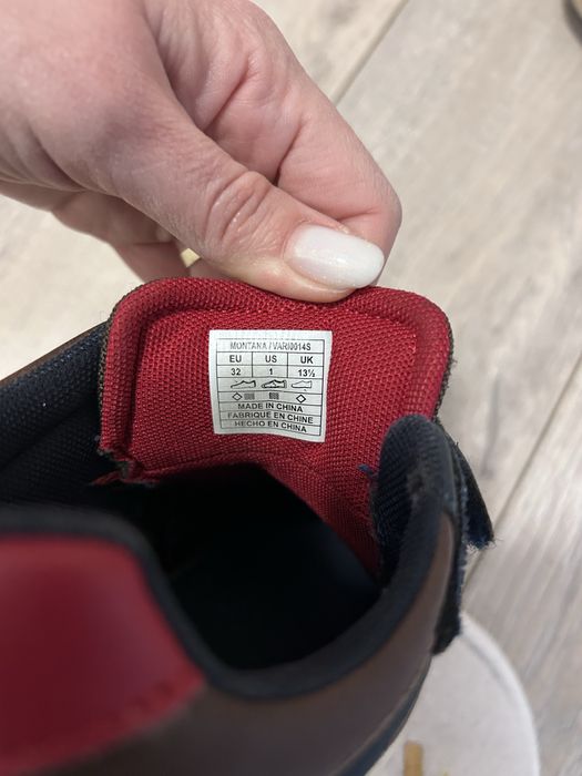 Pantofi sport Levi’s nr 32