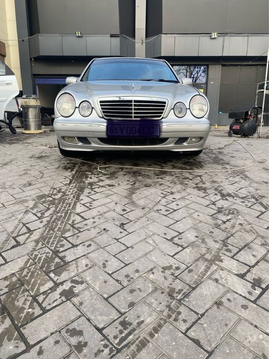 Mersedes Benz E 500 AMG 5 литрлик сотилади