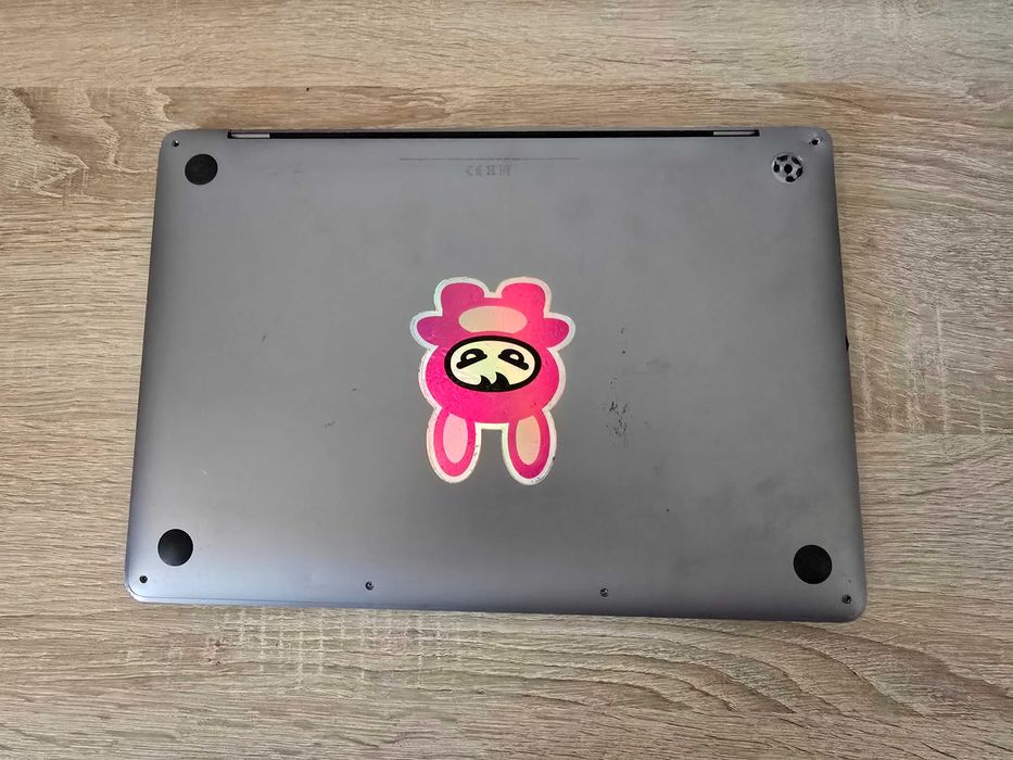 Macbook Pro A2338 (13-inch 2020, M1)