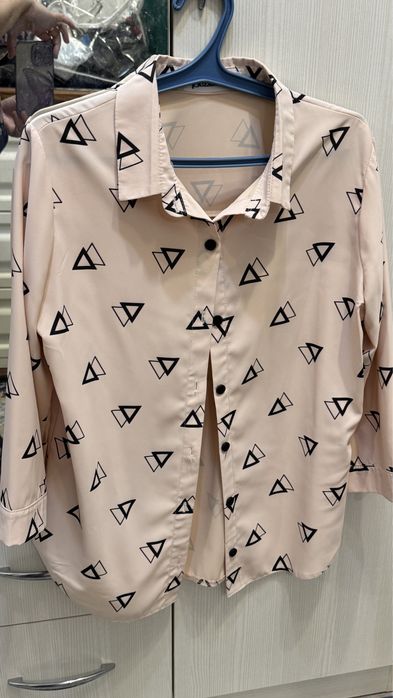 Джинсы за 3500,2800 тг