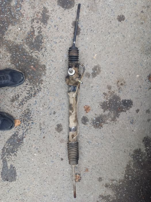 Продам рулевую рейку ниссан максима а 32