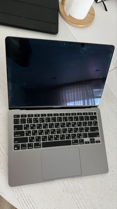 Macbook AIR 2020, M1