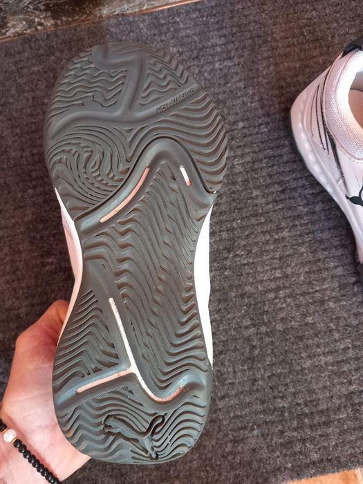 Adidași mărimea 32