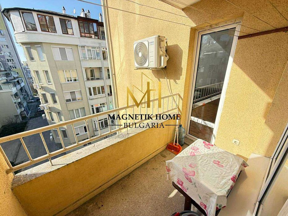 Дава се под наем Двустаен апартамент в Бургас, Славейков - 48 кв.м за 359.04 € - Снимка #1