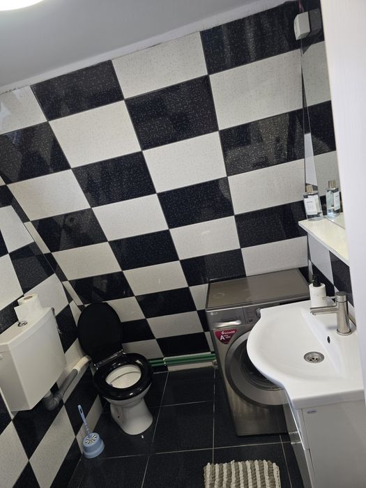 Cabana A freme cu ciubar de  inchiriat