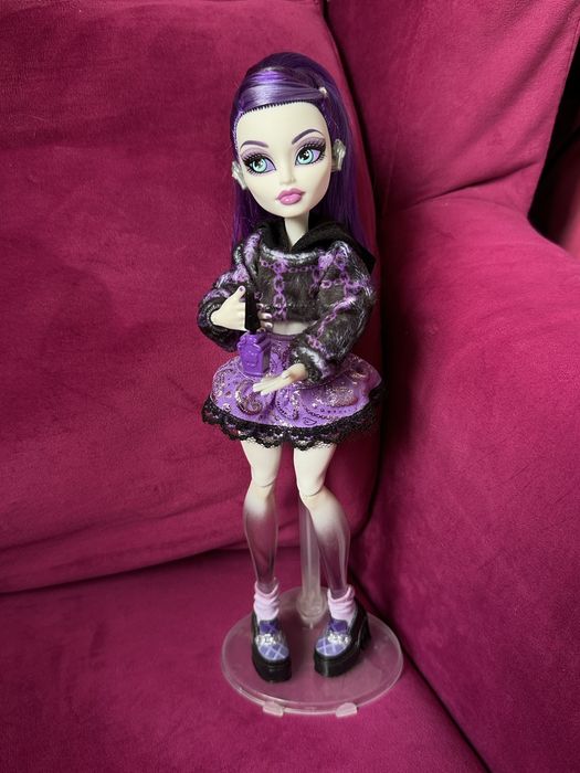 monster high спектра