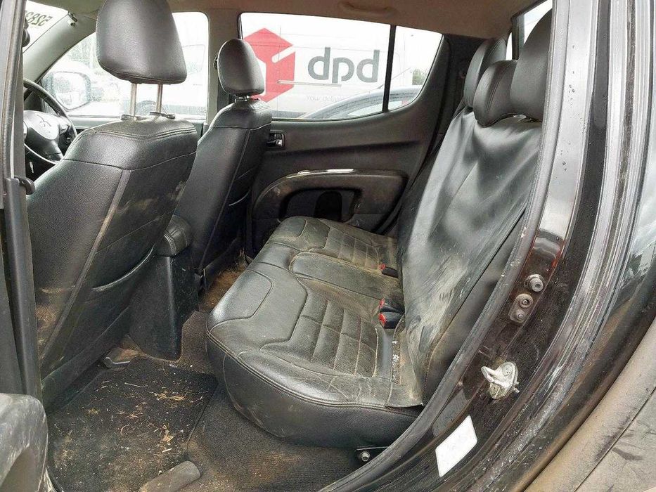 Dezmembrez Mitsubishi L200 2.5 Diesel 2014