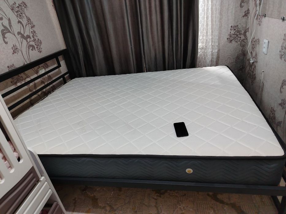 Кровать для спальни двухярусная лофт