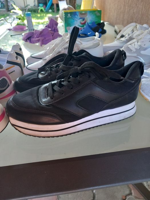 Adidasi femei 38 foarte puțin purtati