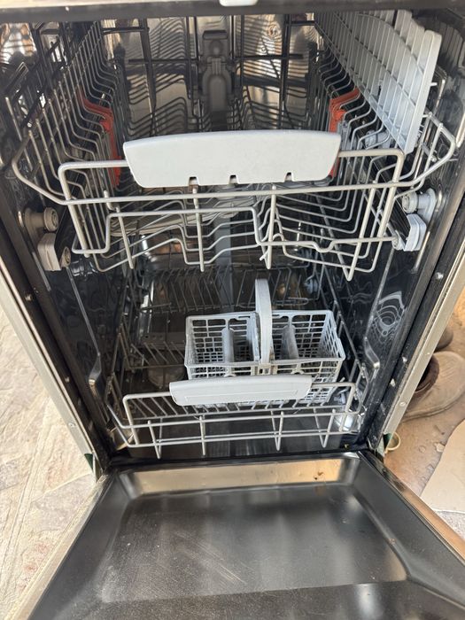 Посудомоечная машина Аристон