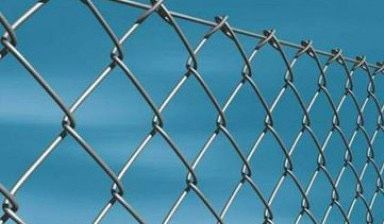 Сетка рабица от цеха  прочная  для мини стадионам и забора