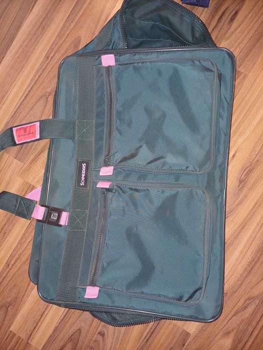 Genti de calatorie , diverse mărimi