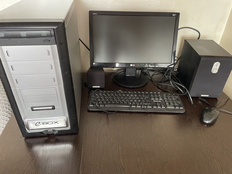 Компюьтер LG W1941S