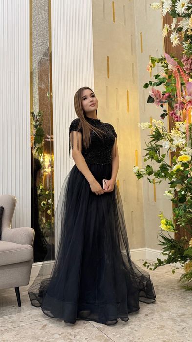 Продаю красивое вечернее платье