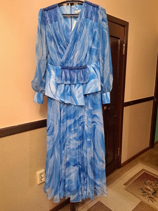 Продам платье Цена 60000tg