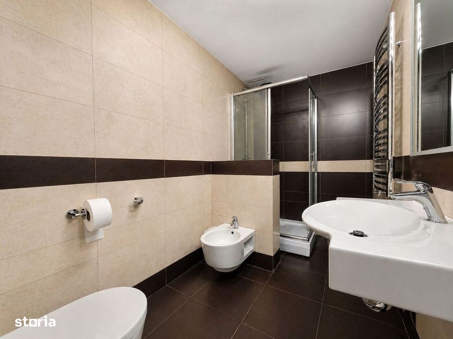 Apartament 4 camere de inchiriat piscina Iancu Nicolae