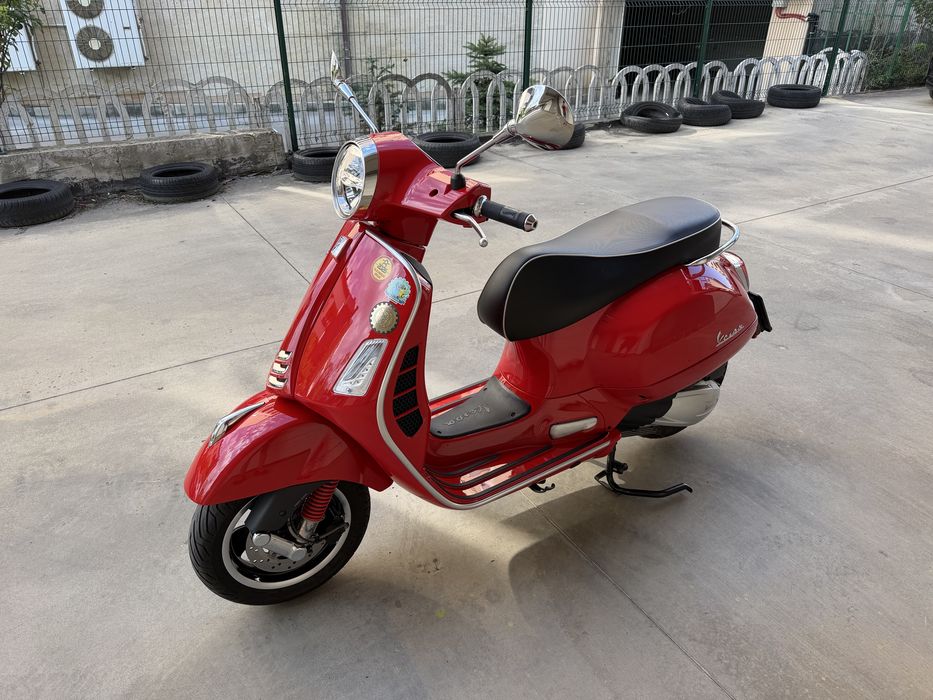 Vespa GTS Super 300