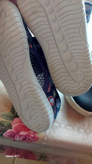 Вътрешни,Маратонки по 20лв